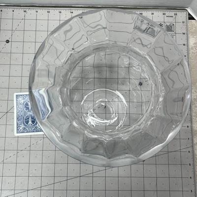 Beautiful Large 1 gal. Glass vase, Small vase & Wire Wreath