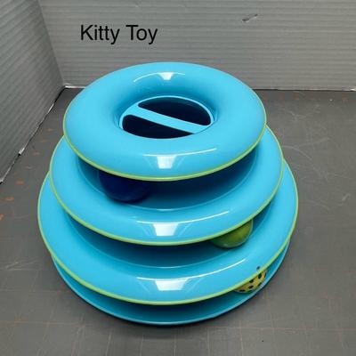 Cat Cone Collar, Kitty Toy, Pet Shampoo & Litter box liners