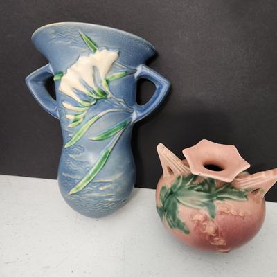 2 Vintage Rossville Pottery Wall Pocket and Bleeding Heart Vase