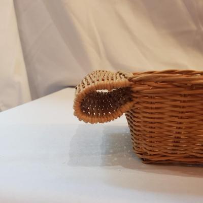 Handcrafted Wooden Serving Trays, Baskets and More (LR-KD)