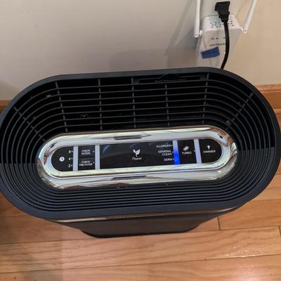 Honeywell HPA201 Air Purifier (LLR-DZ)