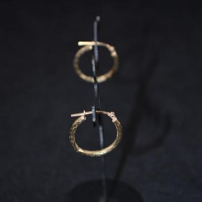 10k Gold Etched Hoop Earrings 0.9g