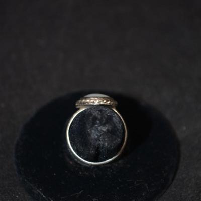 Vintage 925 Sterling Ring w/ Mother of Pearl Size 6.5, 7.4g