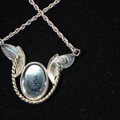 Matching Sterling Necklace & Screw-On Earrings w/ Onyx 16”, 7.5g