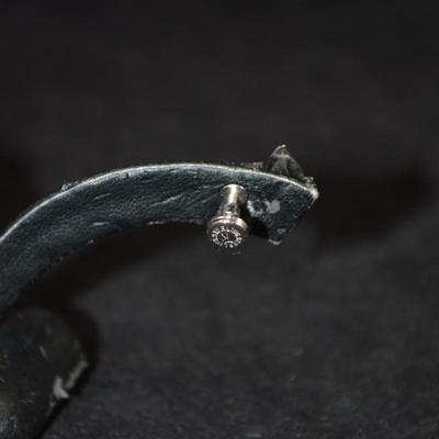 Matching Sterling Necklace & Screw-On Earrings w/ Onyx 16”, 7.5g
