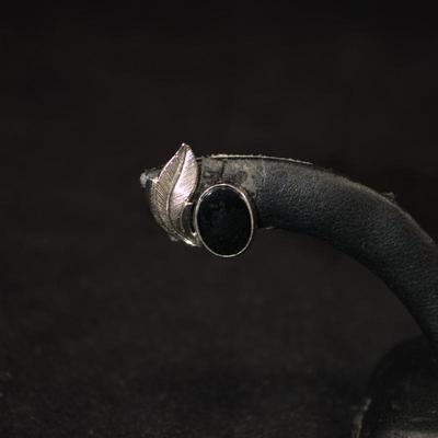 Matching Sterling Necklace & Screw-On Earrings w/ Onyx 16”, 7.5g
