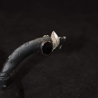 Matching Sterling Necklace & Screw-On Earrings w/ Onyx 16”, 7.5g