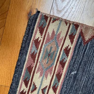 Woven Aztec Style Rugs (P-DZ)