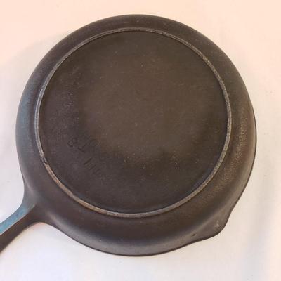 No. 5 Cast Iron Pan and Utensils (LR-KD)