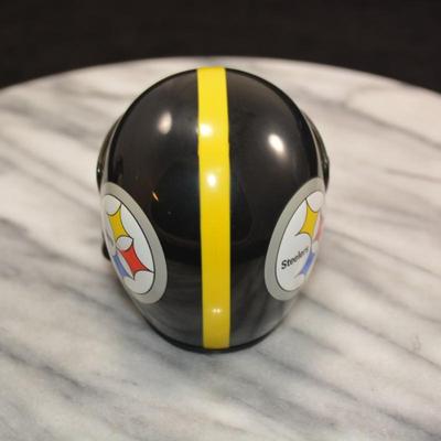 Lot of Vintage Pittsburg Steelers Memorabilia, Bank MORE