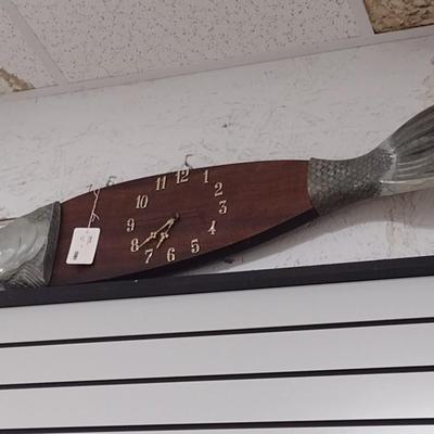 Salmon Serving Platter Clock
