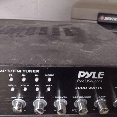 Pyle 3000-Watt Stereo Amplifier Tuner Model 3001BT
