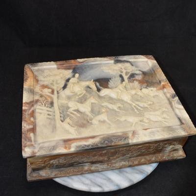 Vintage INCOLAY Stone Fox Hunt Jewelry/Trinket Box