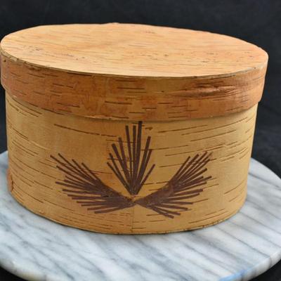 Vintage Native American Oval Birch Box w/ Lid 5”x7.5”x8.75”