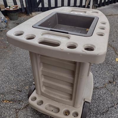 Suncast Garden Push Cart
