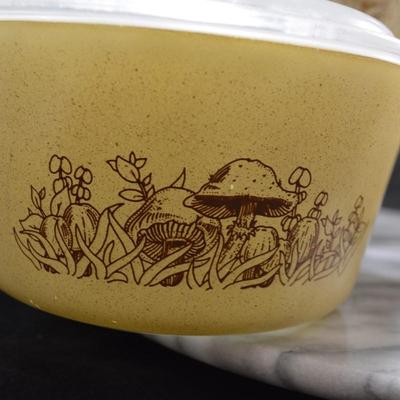 Set of 3 Vintage PYREX ‘Forest Fancies’ Mushroom Casseroles w/ Lids