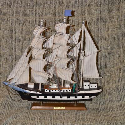 Vintage Model Tall Shipp ‘Belem’ 19”x19”x 3.5”