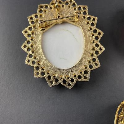 -101- CAMEO | Gold Tone & Colored Brooches