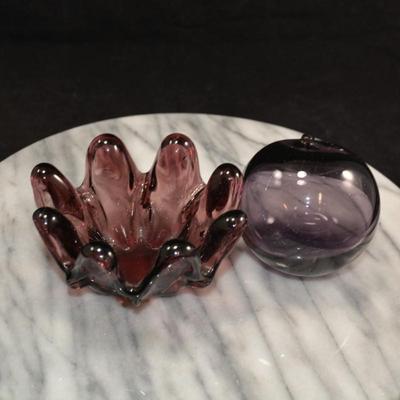 Vintage Amethyst Eight Finger Bowl w/ Matching Glass Apple