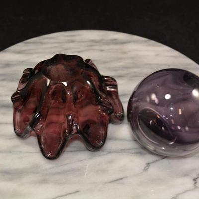 Vintage Amethyst Eight Finger Bowl w/ Matching Glass Apple
