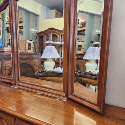 Thomasville Dresser with tri fold mirror