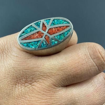 -114- COSTUME JEWELRY | Colored Stone Ring
