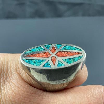 -114- COSTUME JEWELRY | Colored Stone Ring