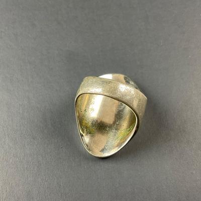 -114- COSTUME JEWELRY | Colored Stone Ring