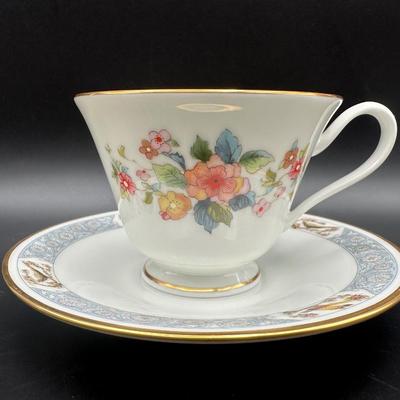 LENOX Oxford Bone China Ming Blossom Dinnerware - (60) Piece Set