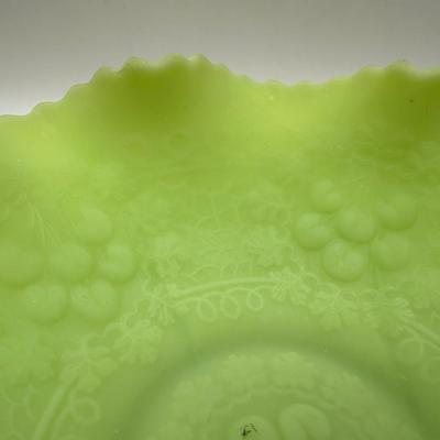 FENTON Uranium Orange Tree & Cherry Orchard Ruffled Bowl (See Destails)