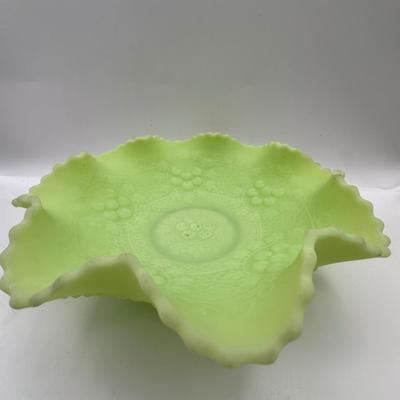 FENTON Uranium Orange Tree & Cherry Orchard Ruffled Bowl (See Destails)