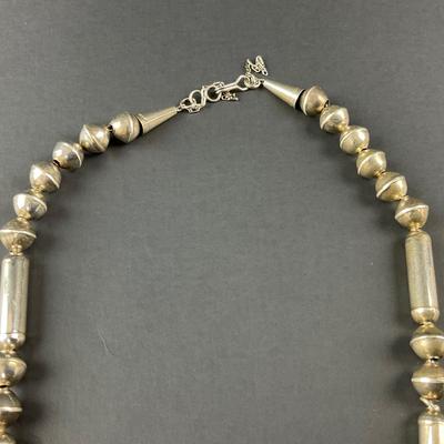 -119- SILVER | Vintage Sterling Silver Puffy Pillow Beads Necklace