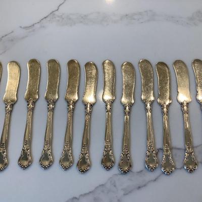 Silver- 12 butter pat knives