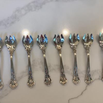 Silver- 8 ice cream & cake spoons