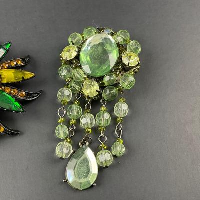 -137- BROOCH | Miscellaneous Green Colored Pins