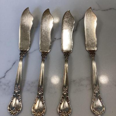 Silver- 4 butter knives