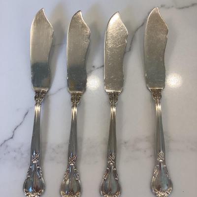 Silver- 4 butter knives