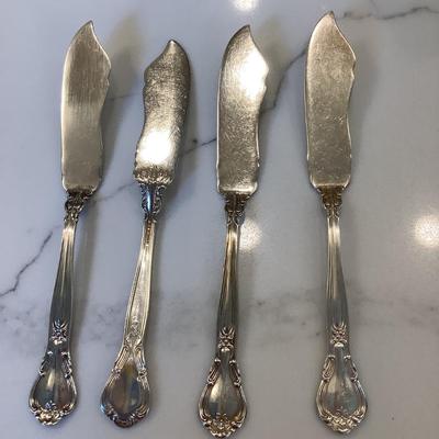 Silver- 4 butter knives