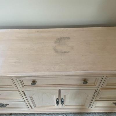 LEXINGTON Blonde 8 Drawer Long Dresser with Mirror