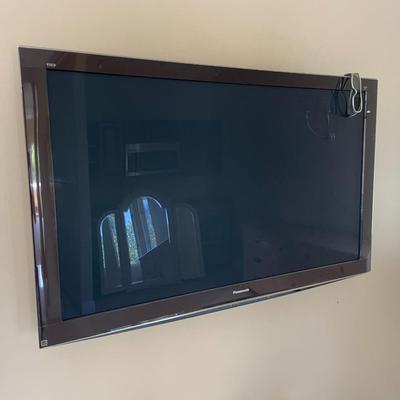 60" Panasonic Viera 3D HD TV with 3D Glasses.