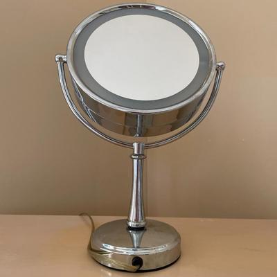 Tabletop Mirror Cosmetic Mirror With Stand and Magnifying Mirror with Light.