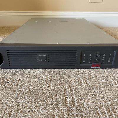 APC Smart-UPS 2200VA Rack
