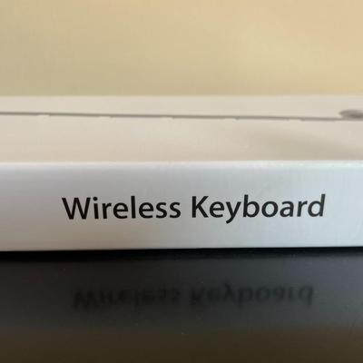 Apple A1314 Wireless Bluetooth keyboard