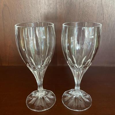 Mikasa BERKELEY water Goblets- Set of 2.