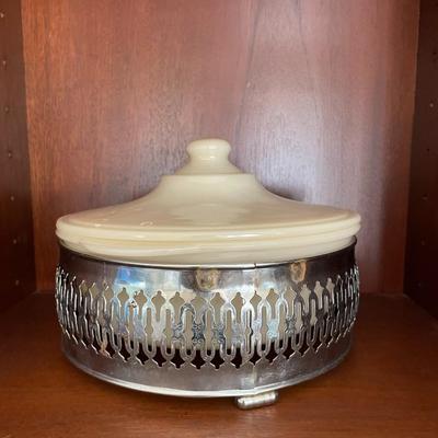 Vintage Fire-King 1 1/2 Qt Glass Casserole Dish with lid and Aluminum Stand