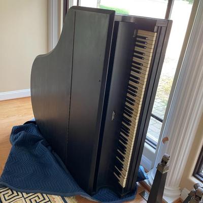 Christman New York - Baby Grand Piano