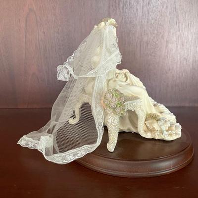 Enesco White Lace Promises Limited Edition Victorian Bride Something Blue Figure