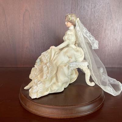 Enesco White Lace Promises Limited Edition Victorian Bride Something Blue Figure
