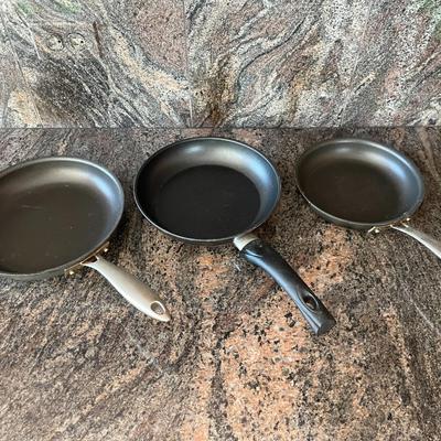 3 Pans