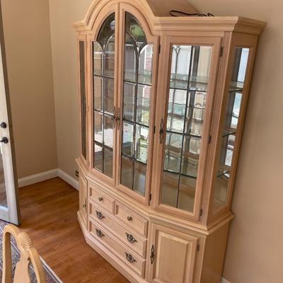 Lexington Furniture Buffet/ Hutch